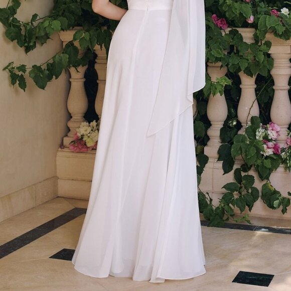 off white wedding dress.One shoulder bridal gown - Picture 5 of 7